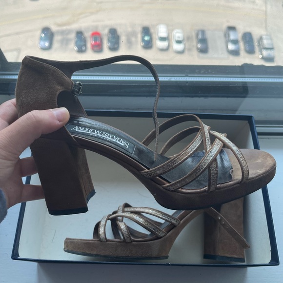 ANDREW STEVENS HEELED SANDALS - great condition, super cute, perfect for summer! - Picture 3 of 4